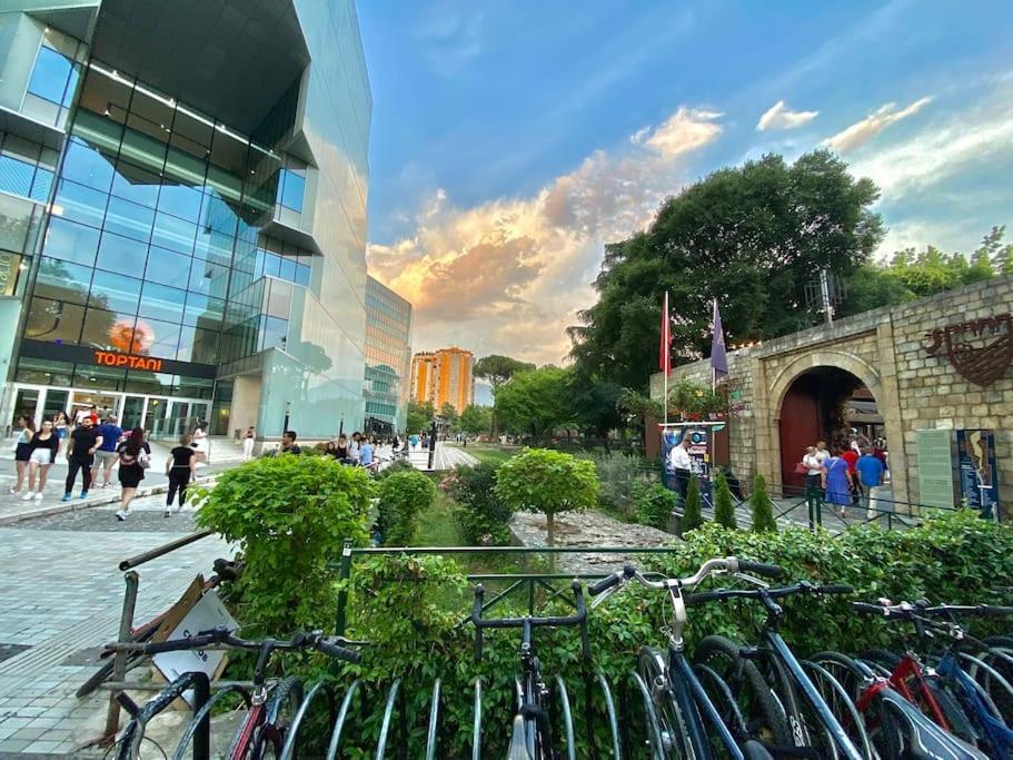 City Centre Big Art'Partment Heart Of The Capital Tirana Buitenkant foto