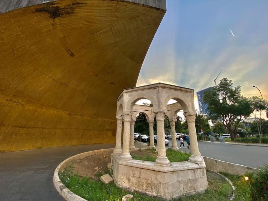 City Centre Big Art'Partment Heart Of The Capital Tirana Buitenkant foto