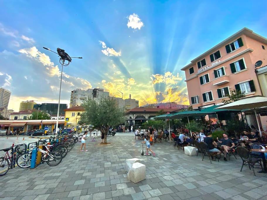 City Centre Big Art'Partment Heart Of The Capital Tirana Buitenkant foto