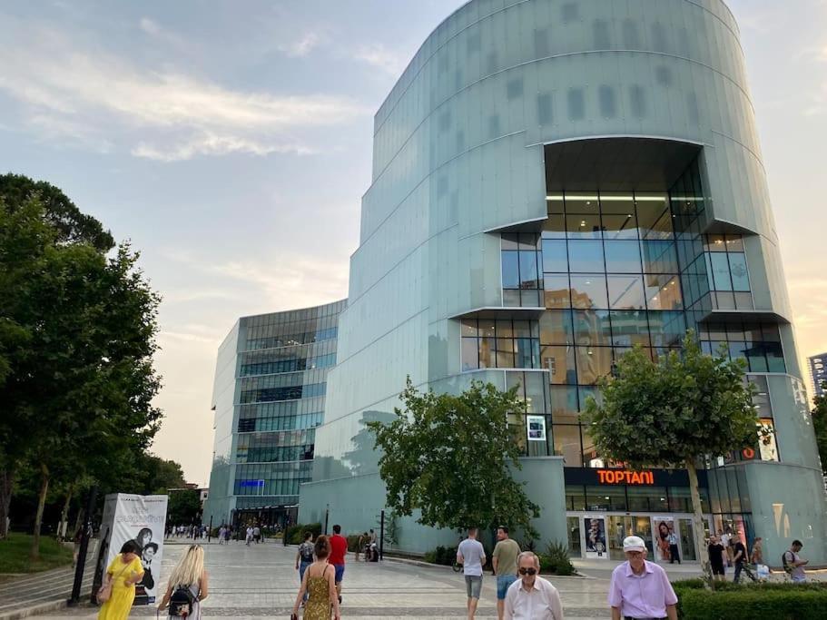 City Centre Big Art'Partment Heart Of The Capital Tirana Buitenkant foto